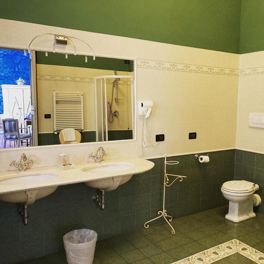 루카 Palazzo Tucci Residenza D'Epoca B&B 외부 사진