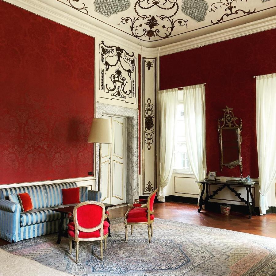 루카 Palazzo Tucci Residenza D'Epoca B&B 외부 사진