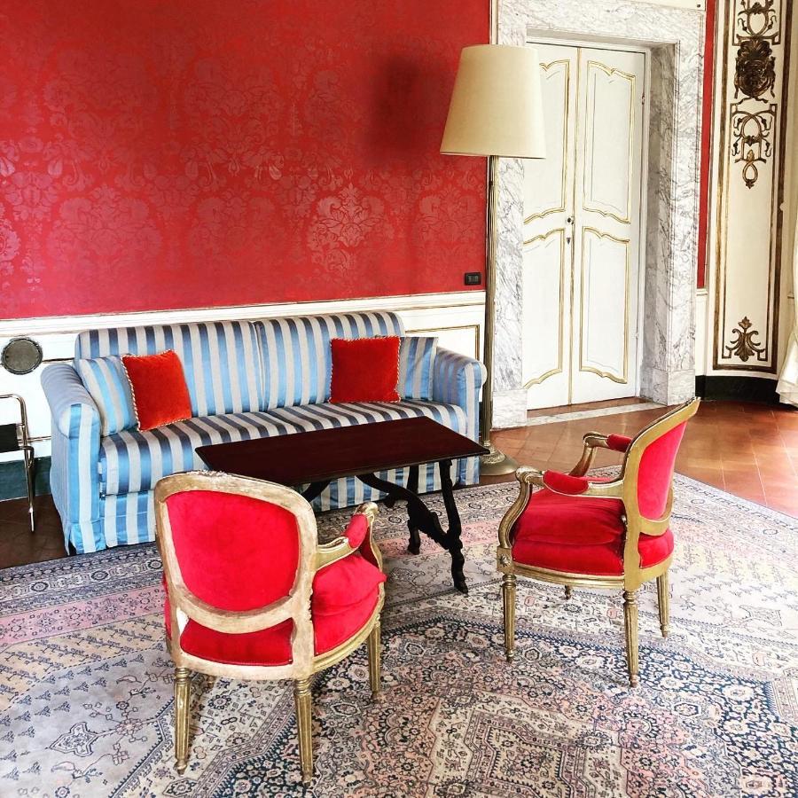 루카 Palazzo Tucci Residenza D'Epoca B&B 외부 사진