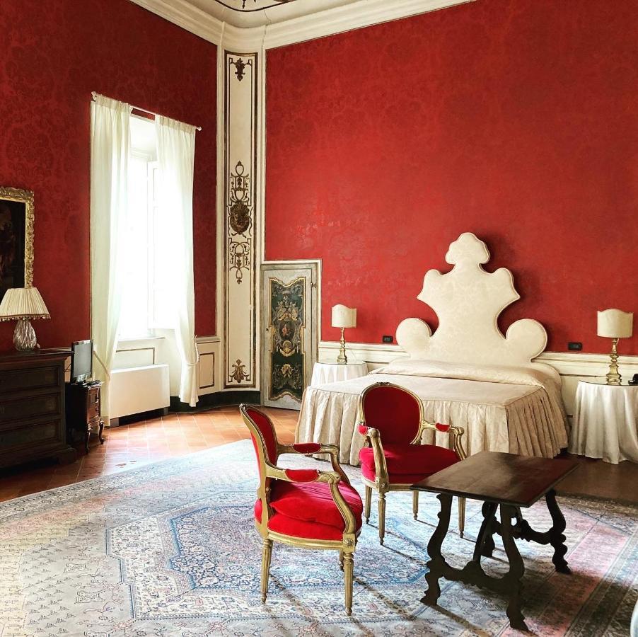 루카 Palazzo Tucci Residenza D'Epoca B&B 외부 사진