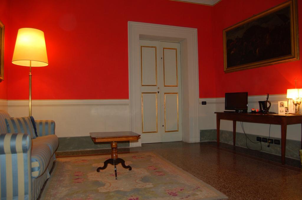 루카 Palazzo Tucci Residenza D'Epoca B&B 객실 사진