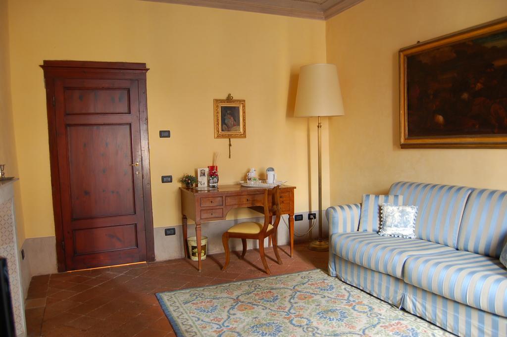 루카 Palazzo Tucci Residenza D'Epoca B&B 객실 사진