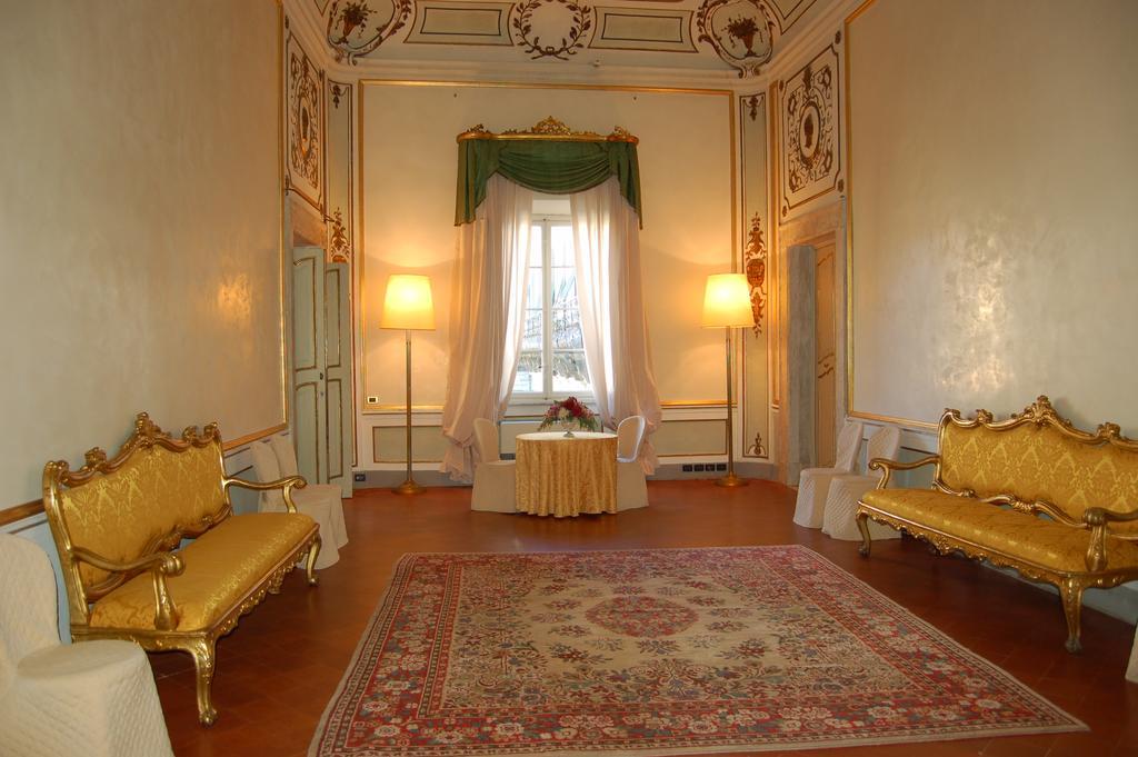 루카 Palazzo Tucci Residenza D'Epoca B&B 외부 사진