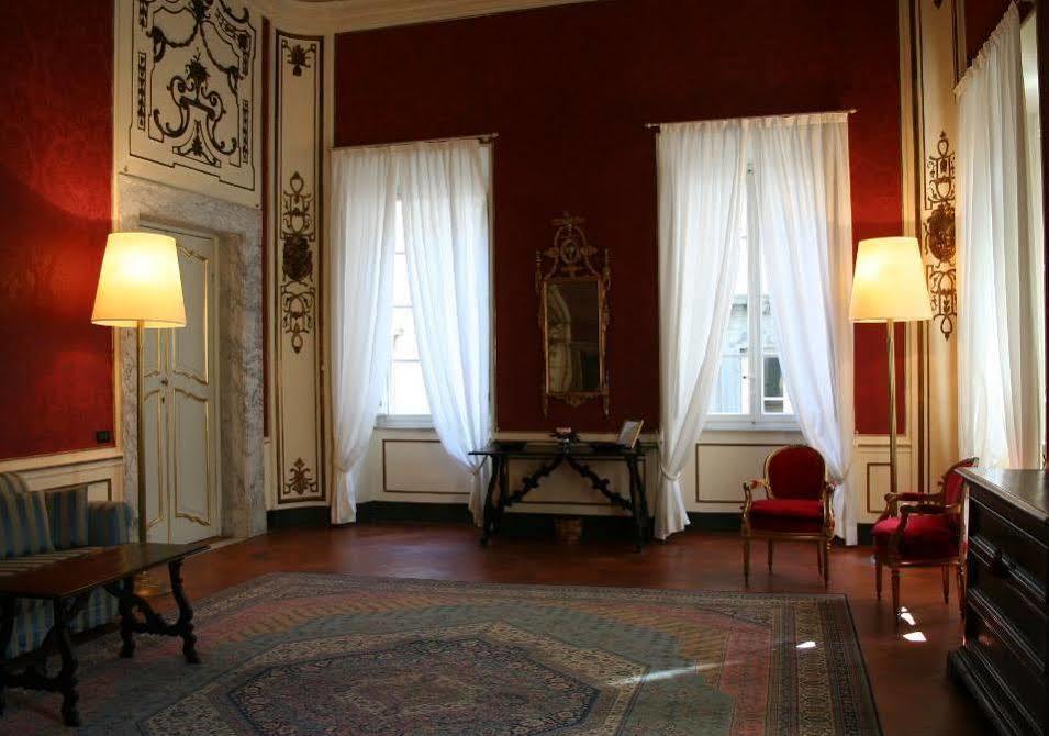 루카 Palazzo Tucci Residenza D'Epoca B&B 외부 사진